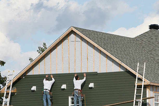 Professional Emergency Siding Repair technician working in Glen Richey, PA